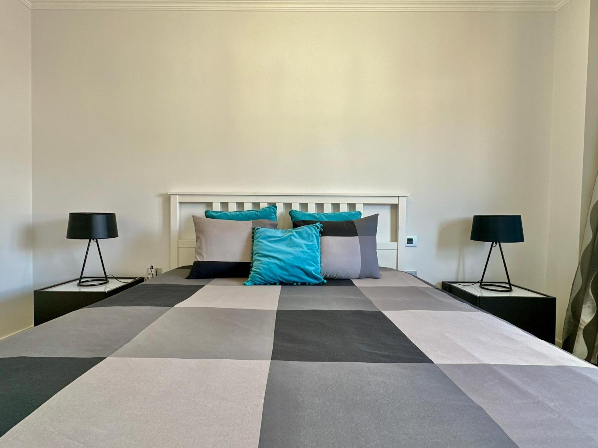 Hostiguest Coliving Leon Y Castillo Las Palmas de Gran Canaria Exterior photo