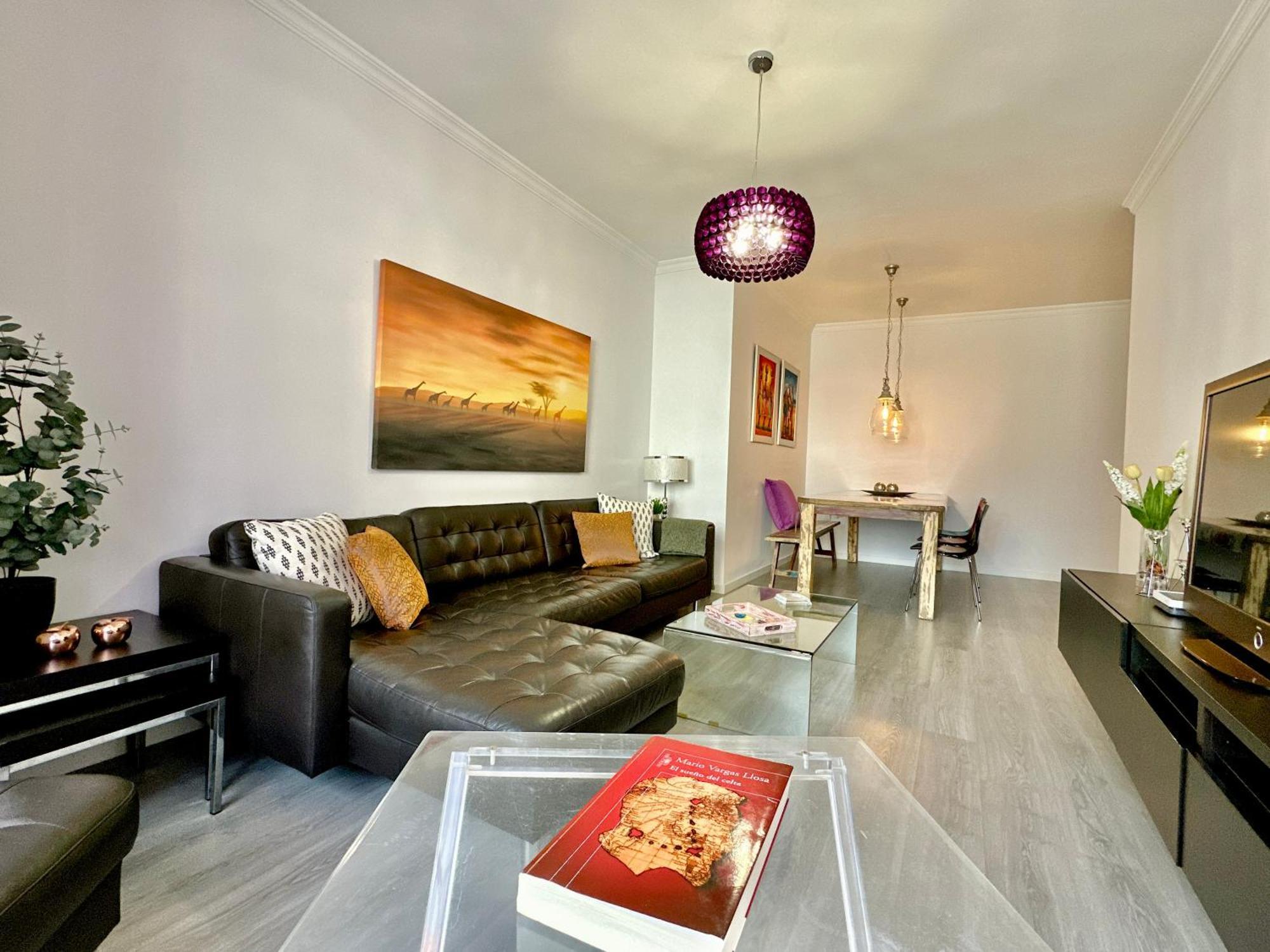 Hostiguest Coliving Leon Y Castillo Las Palmas de Gran Canaria Exterior photo